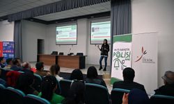 Derik'te, ‘En iyi narkotik polisi anne’ semineri