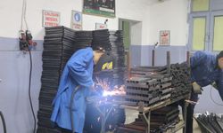 Diyarbakır’da yeni açılacak 25 okulun mobilyaları meslek lisesi öğrencilerinden