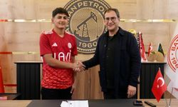 FURKAN PROFESYONEL İMZAYI ATTI