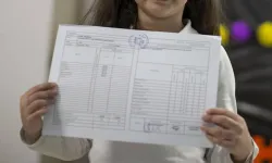 İlkokul birinci sınıf öğrencilerine karne yerine 'gelişim raporu' verilecek