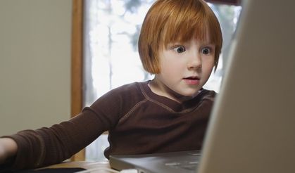 "Dijital dünyada çocuklarınızı yalnız bırakmayın"