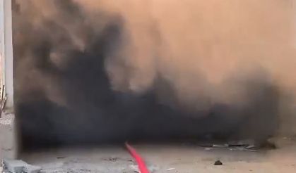 Batman’da mobilya atölyesinde yangın paniği