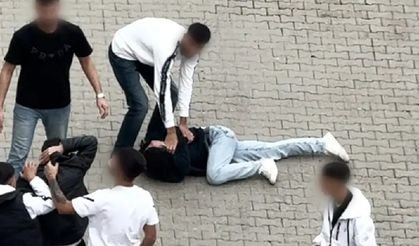 Siirt’te sokak ortasında tekme ve yumruklu kavga: 3 yaralı