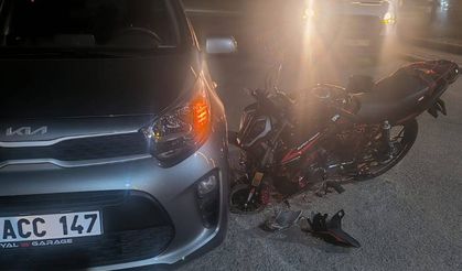 Batman Üniversitesi yolunda tehlike! Asfaltın çökmesi kazaya yol açtı