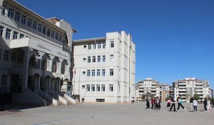 Batman’da eğitim alarmı! Öğrenci sayısı iki katına çıktı, yeni okul şart oldu