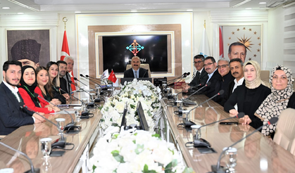 Batman Yeşilay Şubesi Yeni Yönetiminden Valiye ziyaret