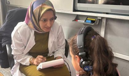 Yapraklı Köyü’nde Çocuklara İşitme Tarama Testi Yapıldı