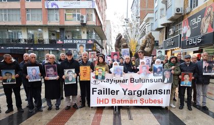 Batman'da “Kayıplar bulunsun, failler yargılansın” eyleminin 717. Haftasında Roboski için açıklama yapıldı