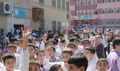 Milyonlarca Öğrenci İçin Zil Tatil İçin Çalıyor