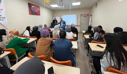 Şafak Aile Destek Merkezi’nde Genç Akademi Eğitim Programı