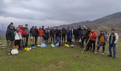 Gönüllülerden Sason’da ağaçlandırma seferberliği