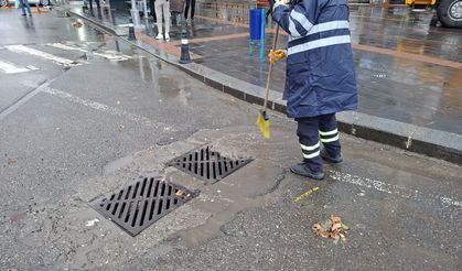 Temizlik İşleri’nden Kapsamlı Şehir Temizliği