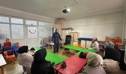 Velilere ‘Çocuk Akademisi’nden Sağlık Dersi