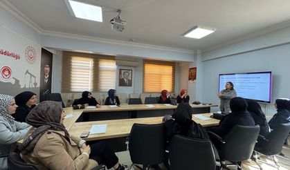 Batmanlı Ebeveynler Ergenlik Sürecini Mercek Altına Aldı