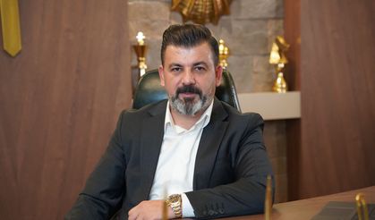 Ferdi Kurt’tan Petrolspor tribünlerine bayrak jesti