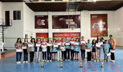 GÜLTEPE ORTAOKULU BADMİNTON ŞAMPİYONU