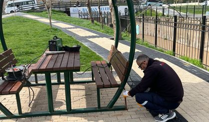 Eski Banklar Yenileniyor, Kent Mobilyaları Geri Kazanılıyor