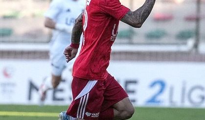 İshak Çakmak lige damga vurdu! Attığı kritik gollerle Petrolspor'u zirveye taşıdı