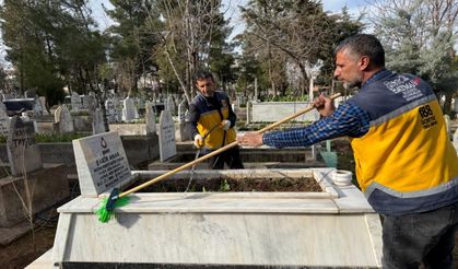 Mezarlıklar Kurban Bayramı’na hazır