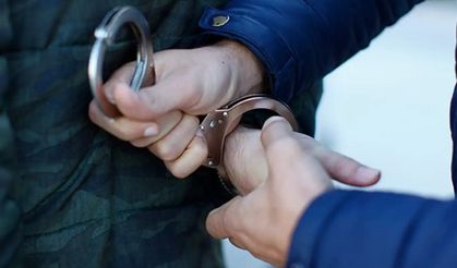 Kaçmaya çalışan 2 FETÖ hükümlüsü sınırda yakalandı
