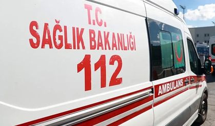Tırın altında kalan motosikletteki 2 kişi hayatını kaybetti