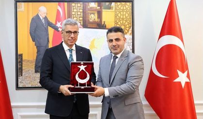 Çetin, Bakan Memişoğlu’na kentin sağlık ihtiyaçlarını iletti