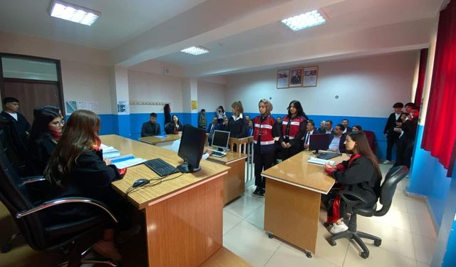 Piri Reis'te Adalet Sahneye Taşındı