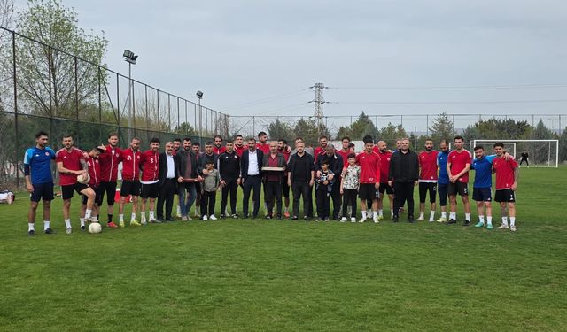 Petrol-İş Şube Başkanı'ndan Petrolspor'a Moral Ziyareti