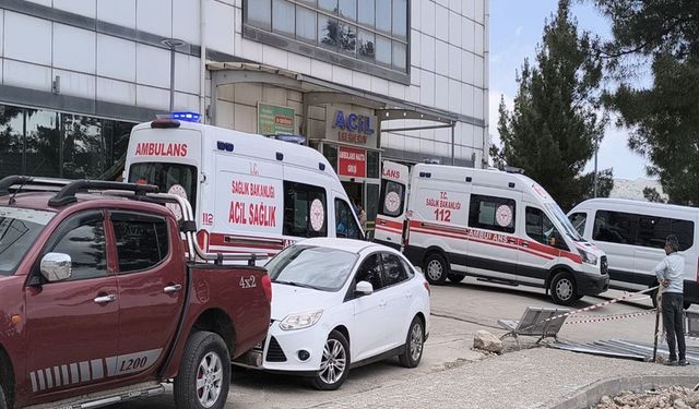Gercüş'te korkunç kaza; 9 yaşındaki çocuk ayaklarını çapa makinesine kaptırdı