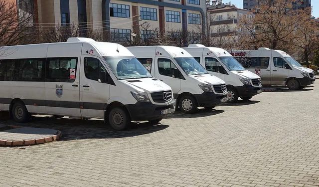 Servis araçlarında yaş sınırı yükseltildi