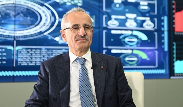 İnternet kullanıcılarının yüzde 96,9'u cep telefonu ile erişim sağlıyor