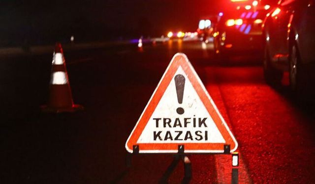 Tır ile minibüs çarpıştı: 1 ölü, 2 yaralı