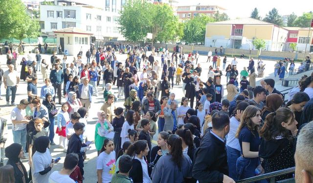 Bursluluk sınavı 81 ilde yapıldı