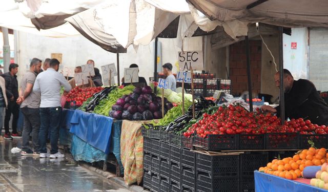 Fiyatlar, pazarcı esnafını ve vatandaşları mutlu etti