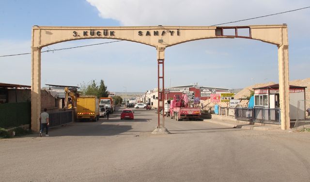 Batman Sanayi Sitesi Esnafı: Kavşak yapılmadı, mağdur ediliyoruz