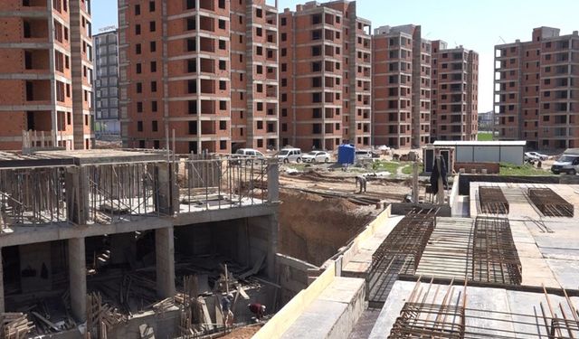 Batman'da müteahhit skandalı: Aynı daire birden fazla kişiye satılıyor
