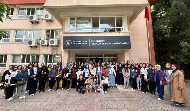 Batmanlı Gençler “Tarihe Yolculuk” İçin Çanakkale’ye Uğurlandı