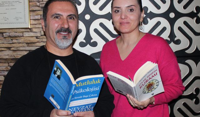 Kızını örnek aldı, 43 yaşında üniversitede okuyor
