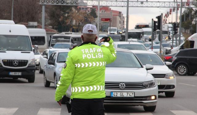 Sürüş Eğitmenleri, Trafik kurallarına uymayan sürücüler hayatını riske atıyor