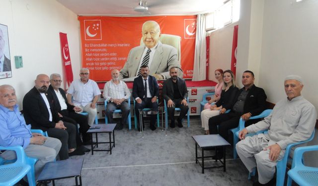 Bayramda Siyasi Nezaket: MHP ve YRP'den Saadet Partisi'ne Ziyaret