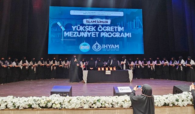 Batman'da İslami İlimler Yüksek Öğretim Programı'nda mezuniyet heyecanı
