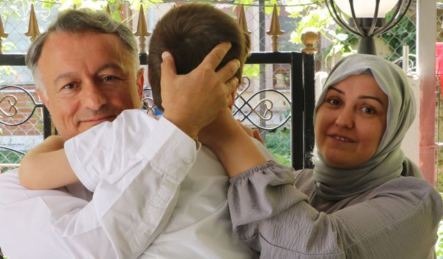 4 çocuklu çift, otizmli Fırat'a koruyucu aile oldu