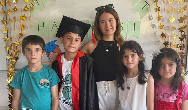 Köy Okulunda Büyük An: Tek Öğrenciye Özel Mezuniyet Töreni!