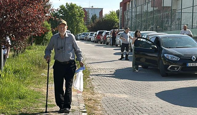 81 yaşındaki aday, 8’inci kez YKS’ye girdi
