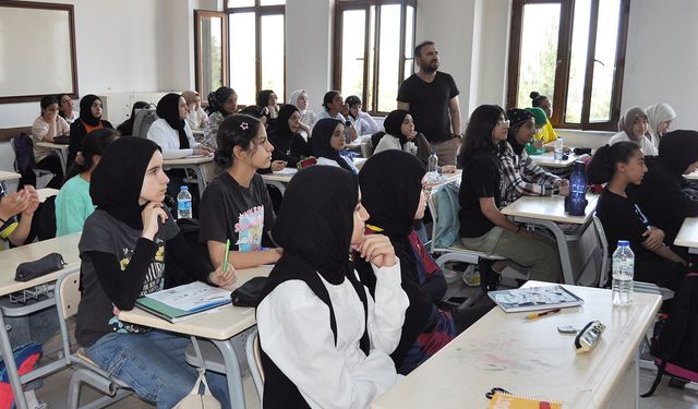 Tüm algılara rağmen imam hatiplere teveccüh artıyor