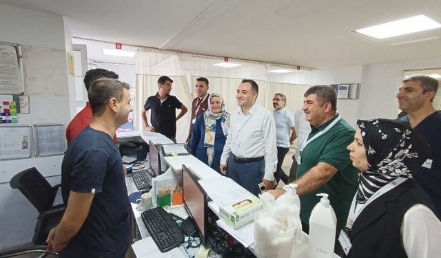 Başhekim Dr. Yetiz, Sağlık Çalışanlarıyla Bir Araya Geldi
