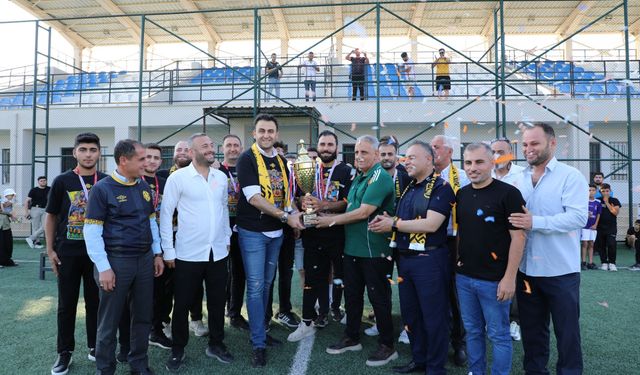 Hasankeyf ekibi namağlup sezonla zafere ulaştı
