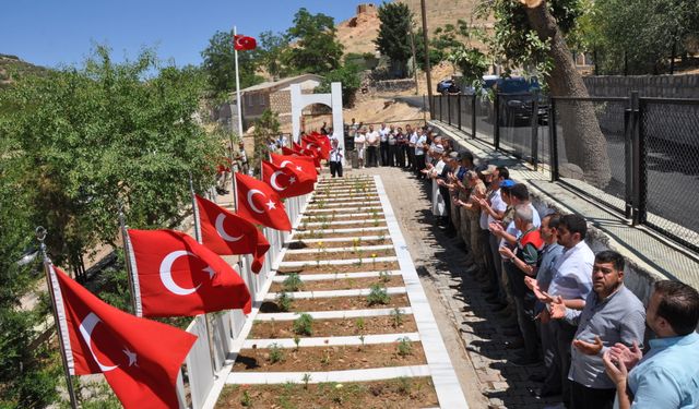 Mardin'de 38 yıl önce şehit edilen 30 kişi, törenle anıldı
