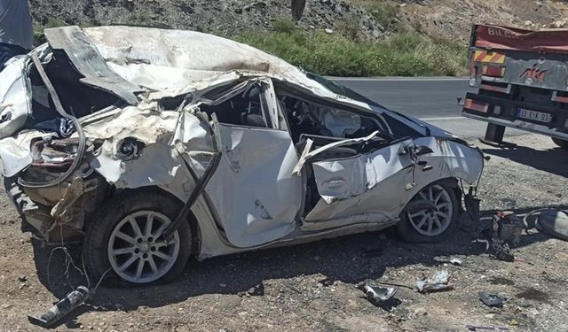Otomobil takla attı: 1 ölü, 1 ağır yaralı