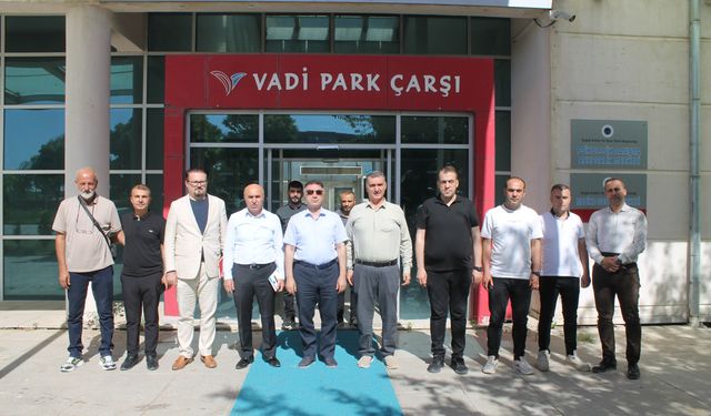 REKTÖR DEMİR’DEN İDARİ BİRİMLERE ZİYARET
